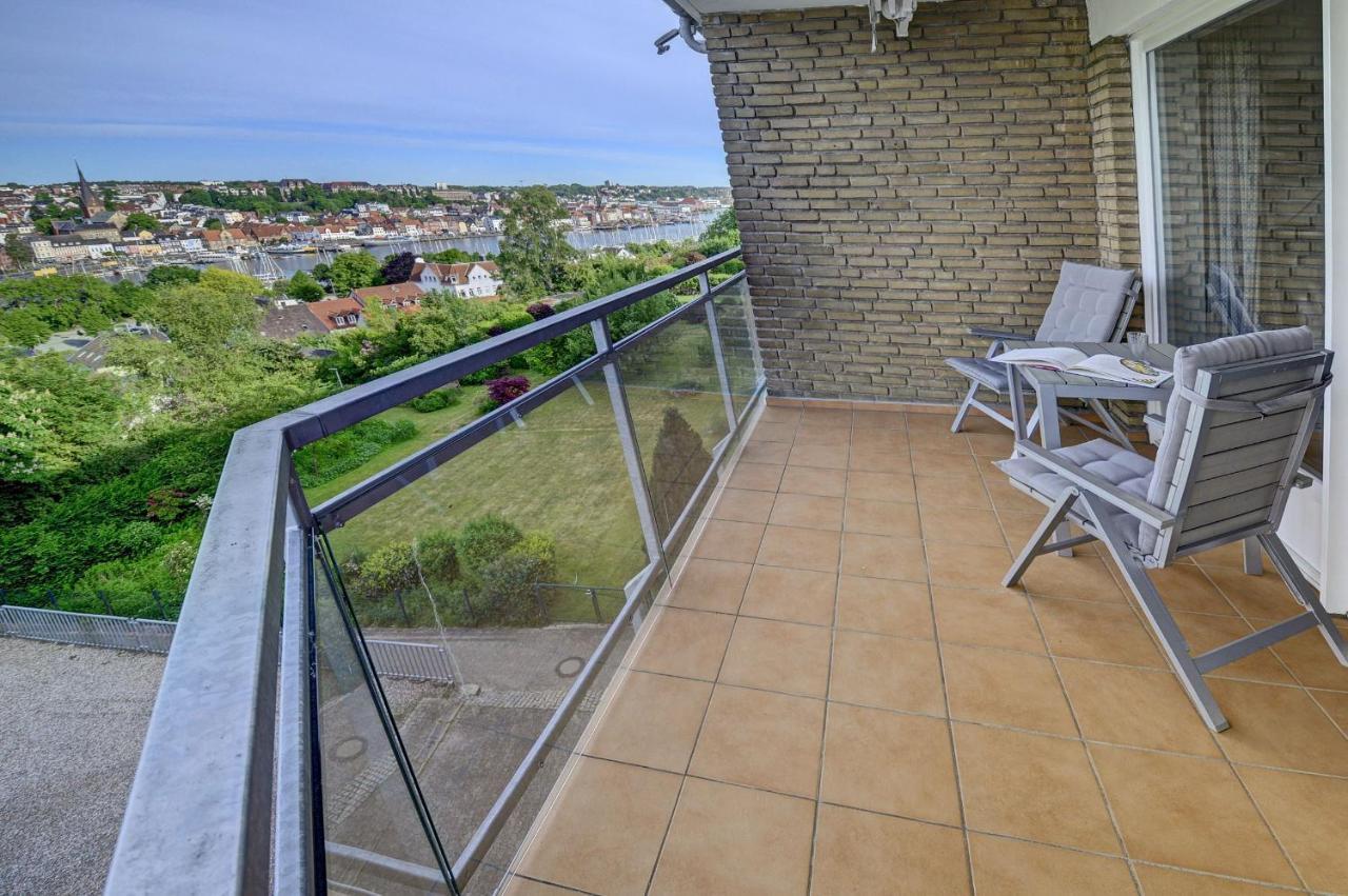 Fewo1846 - Bellevue - Sonnige 2-Zimmer-Wohnung Mit Balkon Und Hafenblick เฟลนส์บวร์ก ภายนอก รูปภาพ