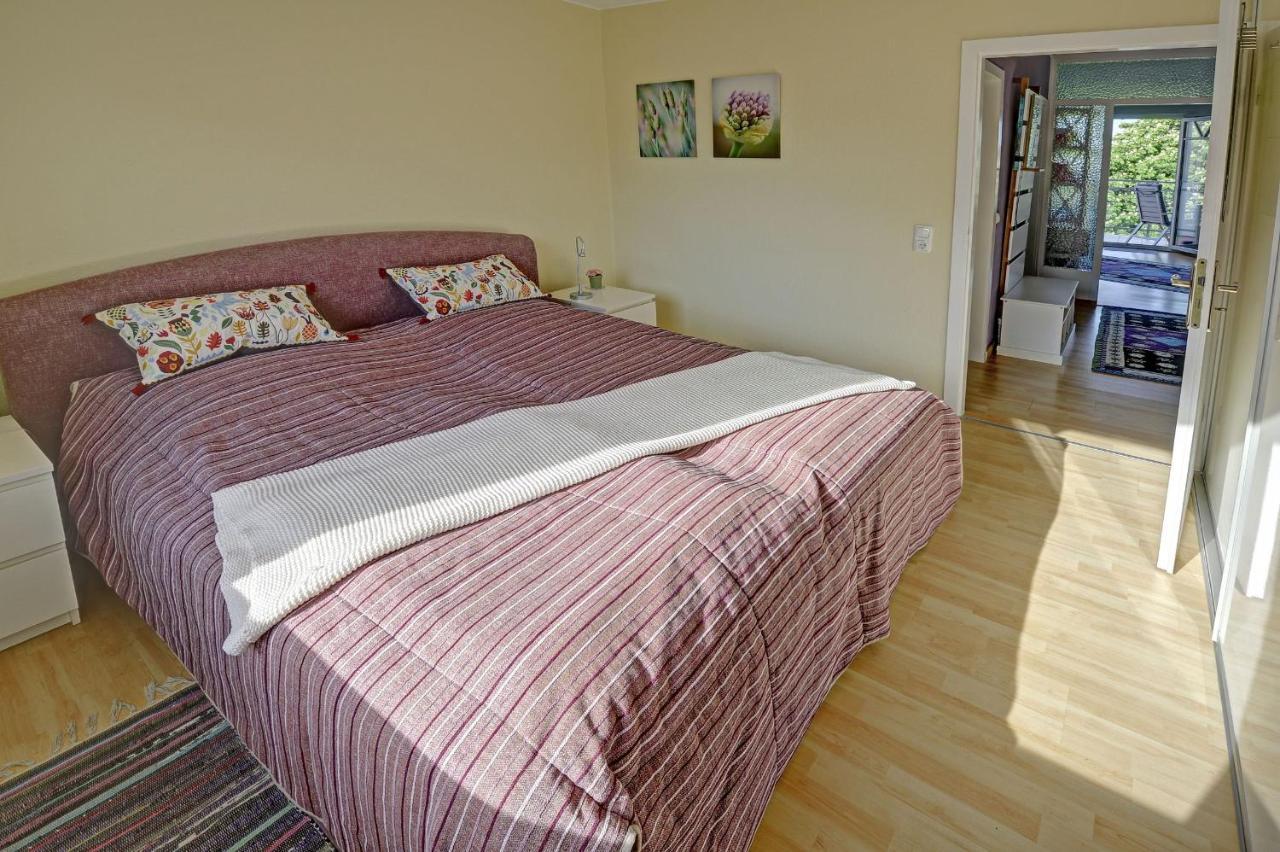 Fewo1846 - Bellevue - Sonnige 2-Zimmer-Wohnung Mit Balkon Und Hafenblick เฟลนส์บวร์ก ภายนอก รูปภาพ